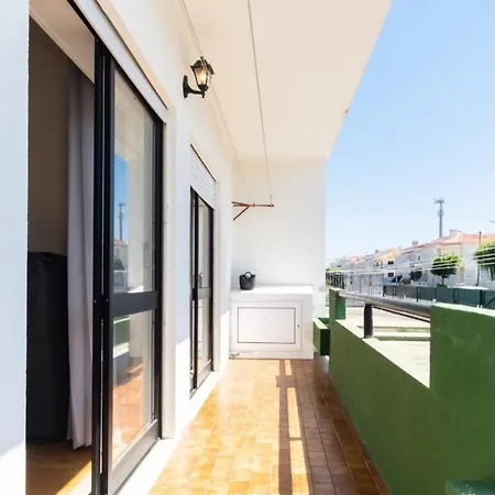 Grand Appartement Lumineux A Nazare * Nazaré